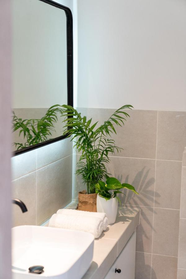 Athens Design Suites Екстериор снимка